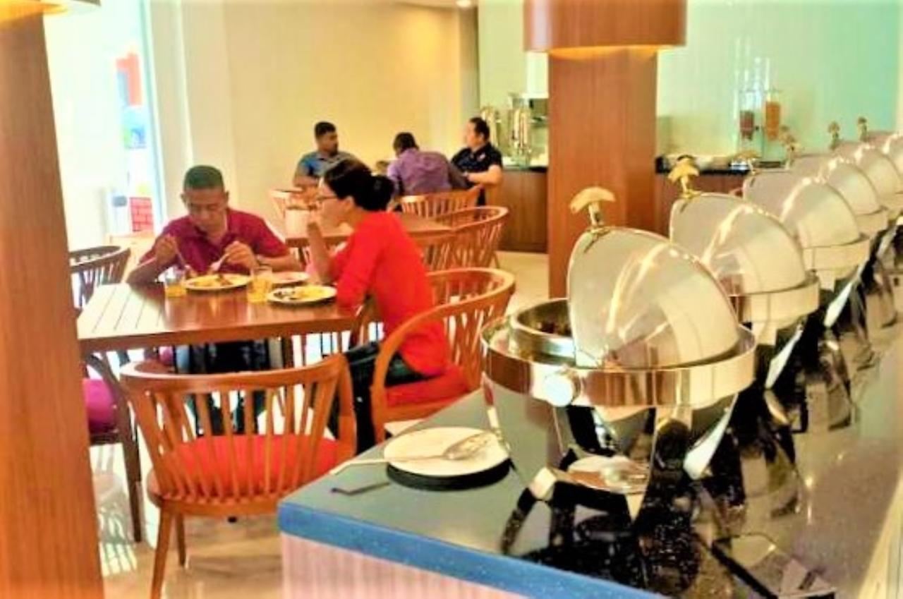 The Point Boutique Hotel Джохор Бахру Екстериор снимка